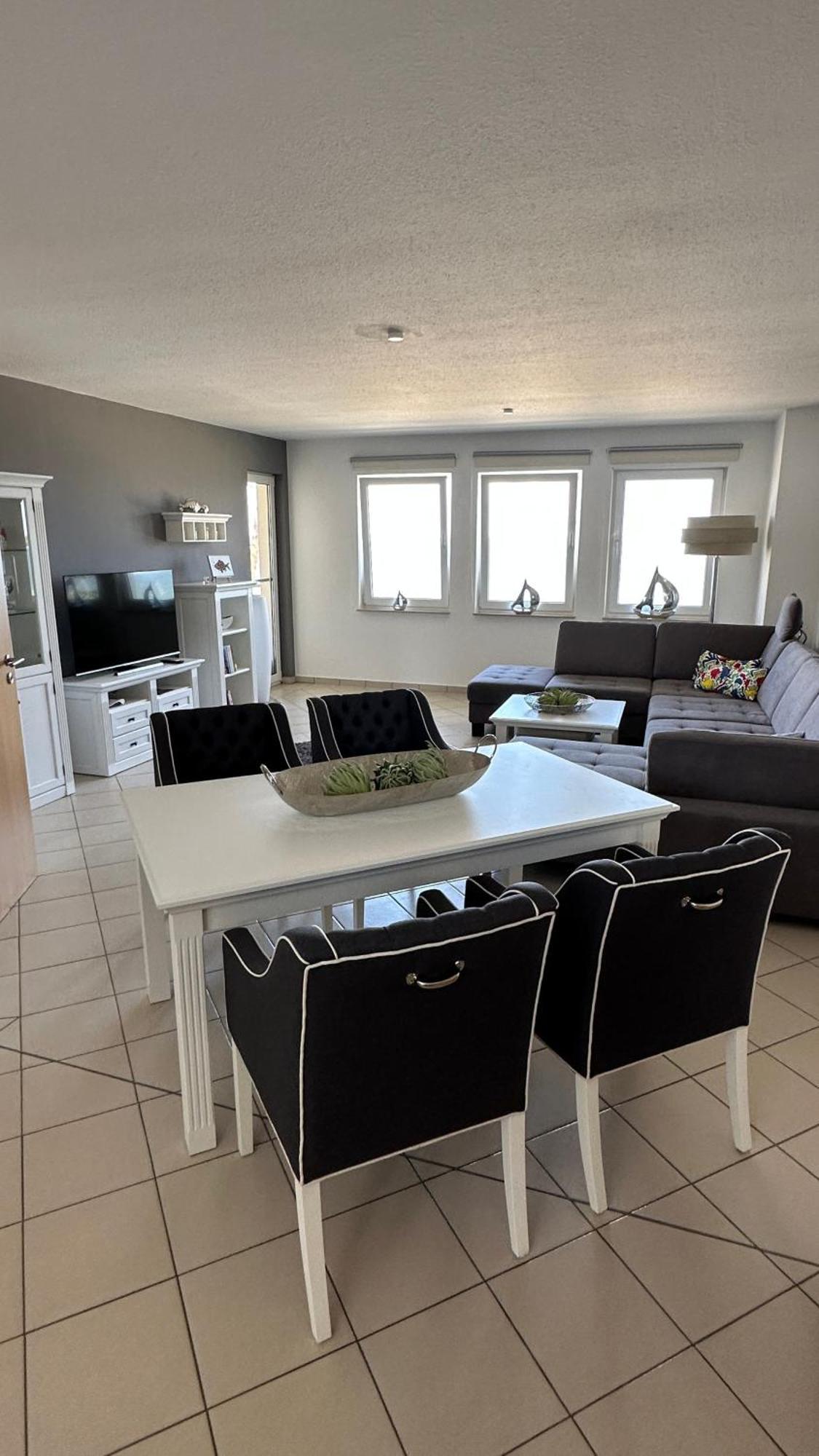 לובמין Apartment Oceanview מראה חיצוני תמונה